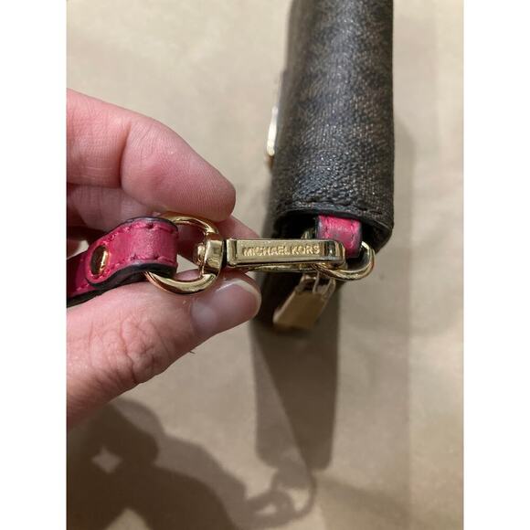 MICHAEL KORS LARGE SIGNATURE SAFFIANO LEATHER WALETT (ASIS) - Picture 8 of 14